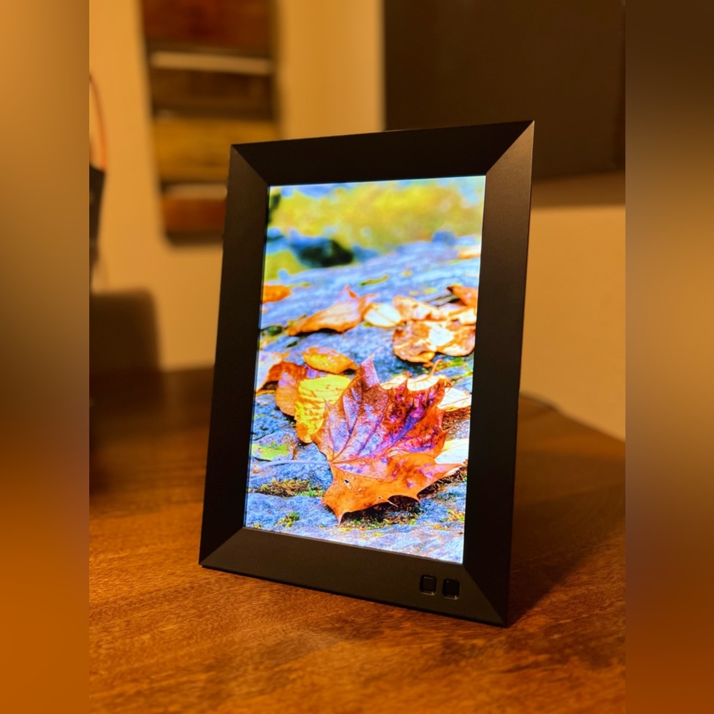 Nixplay Smart Digital Picture Frame 10.1 Inch - Used Once!